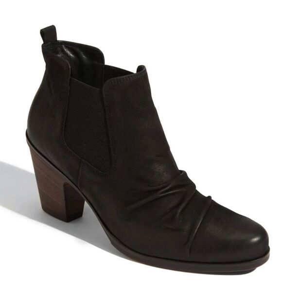 PAUL GREEN Jano Leather Chelsea Boot Pull On